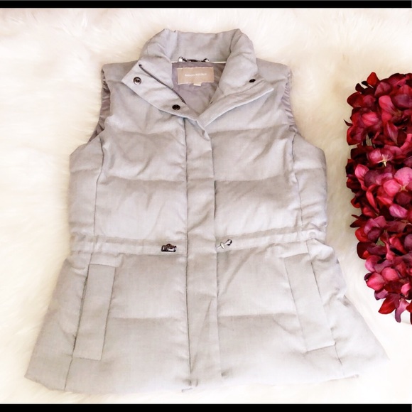 BANANA REPUBLIC Gray Down Puffer Vest